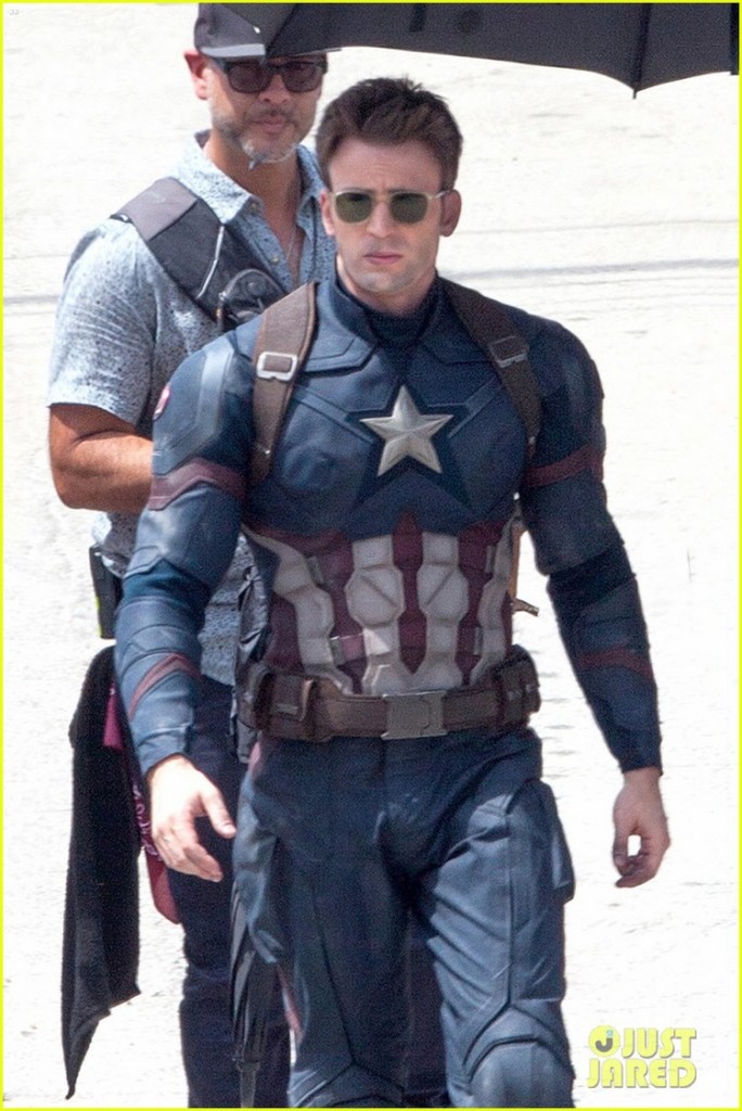 CaptainAmerica-SetPic4